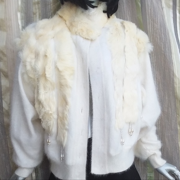 Medium Sweater Off White Angora Soft Vintage! - Picture 1 of 7